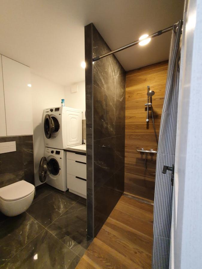 Talsa 1-Bedroom Apartment In City Center Siauliai Exterior photo